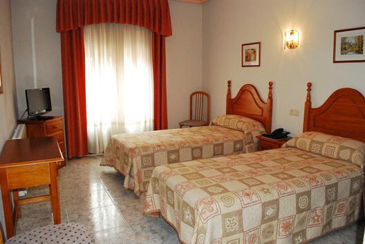 Hostal Universal Бенавенте Номер фото