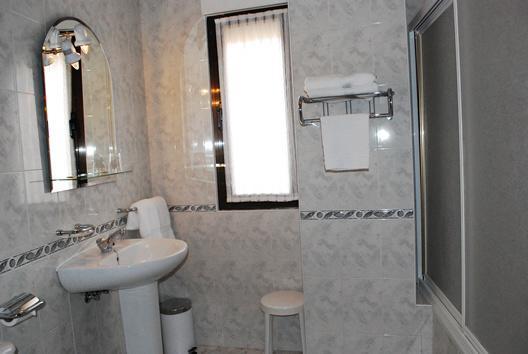 Hostal Universal Бенавенте Номер фото