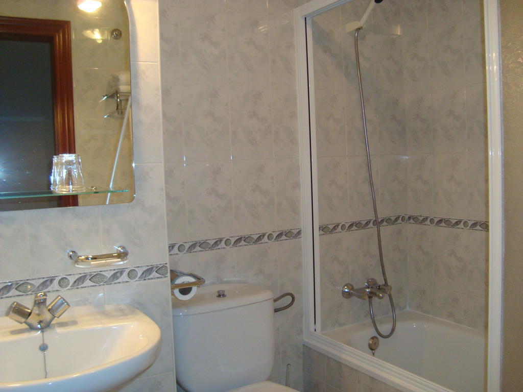 Hostal Universal Бенавенте Номер фото